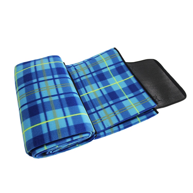 Polar fleece picnic blanket