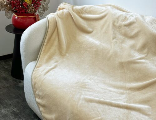 Wholesale 100% Polyester Soft Plain Blanket